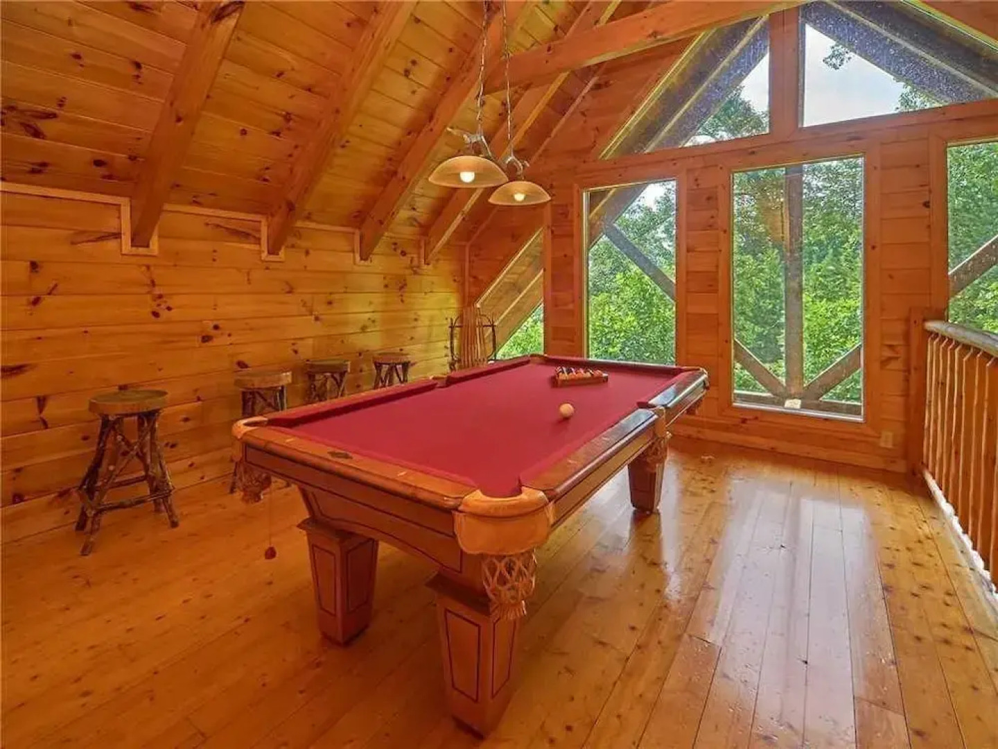 Close to Heaven - Two Bedroom Cabin