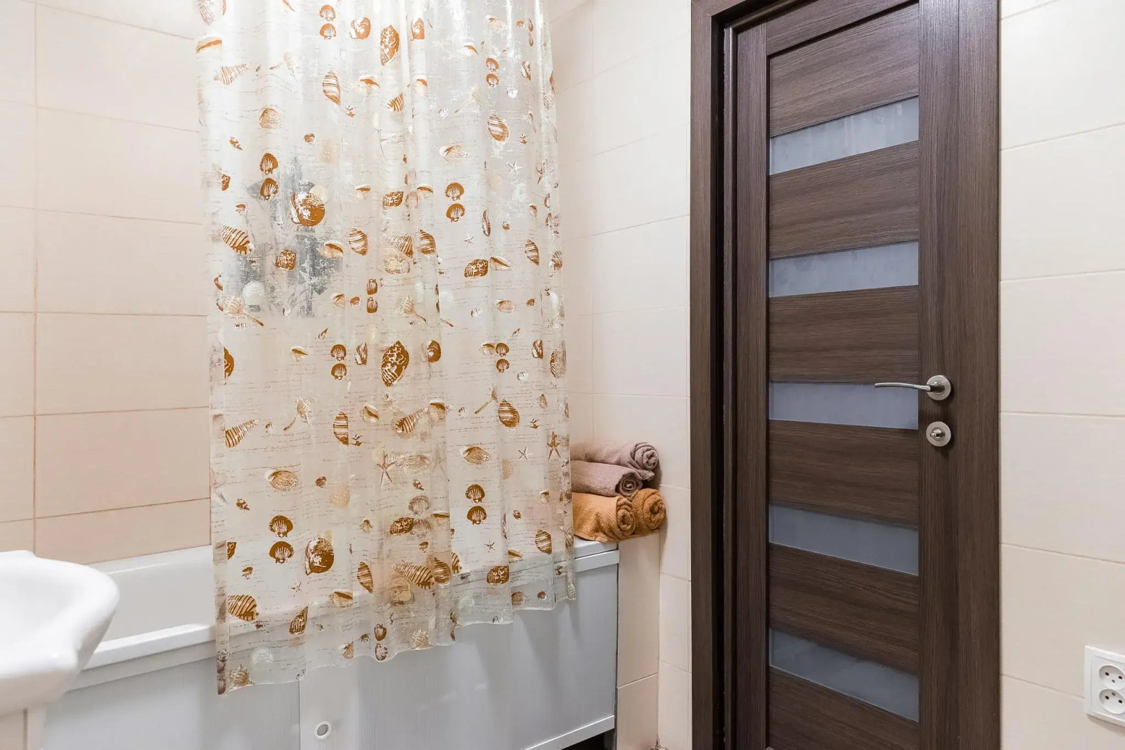 Rental Family Rooms (Рентал Фэмили) на Олимпийском бульваре 6