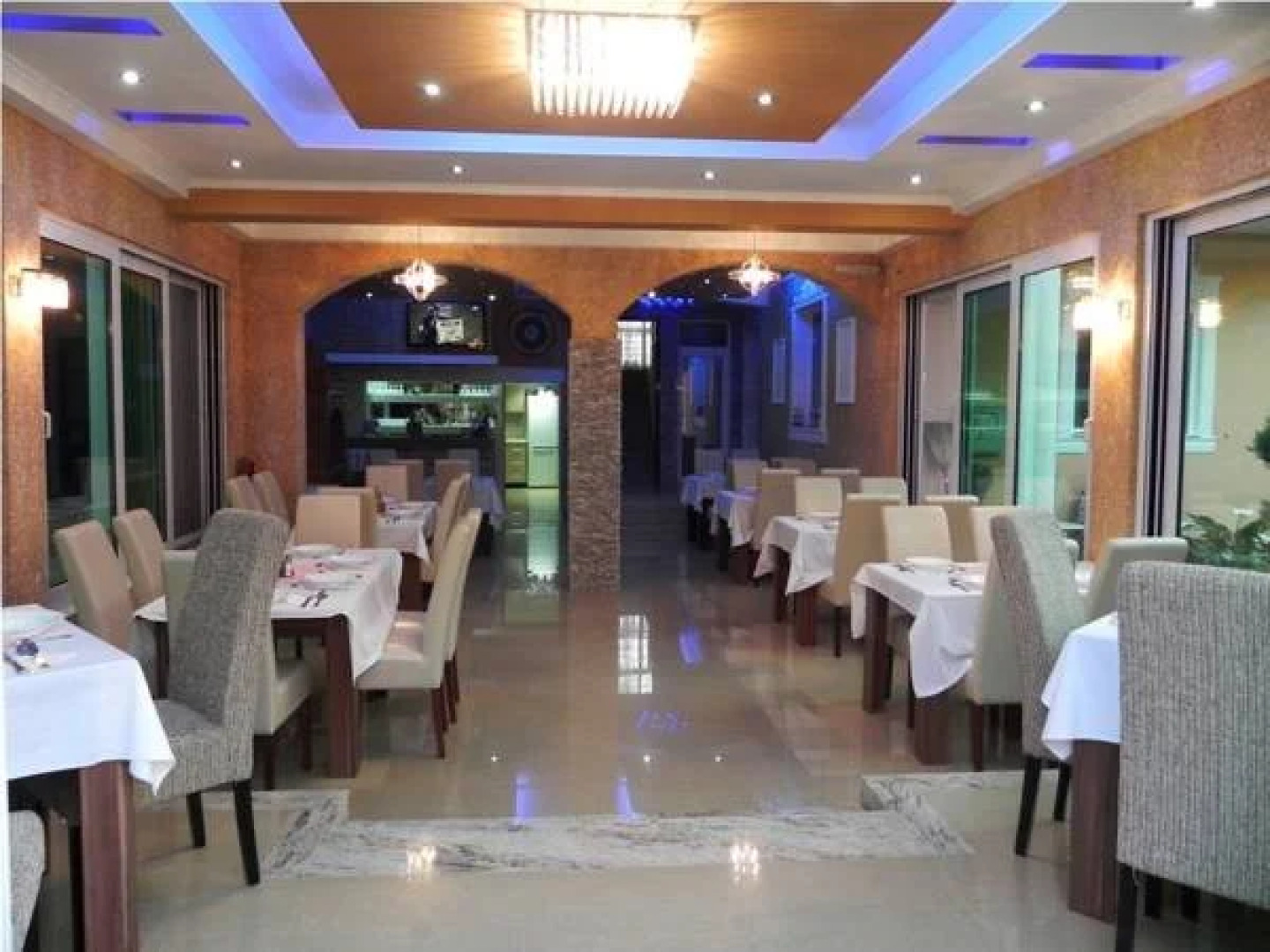 Apartments and Rooms Holiday