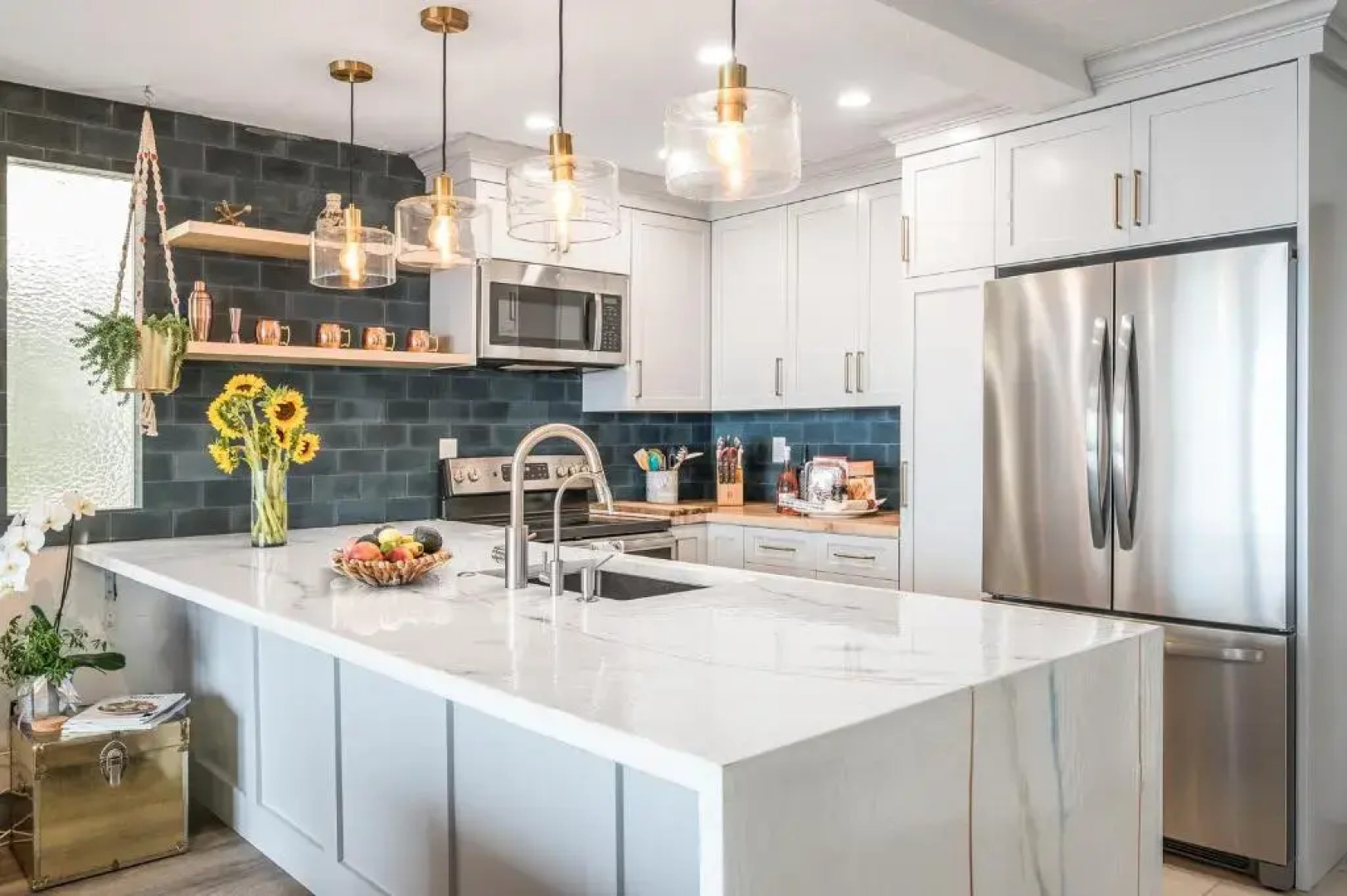 South Bayfront Entire Home 6 bed / 4.5 bath