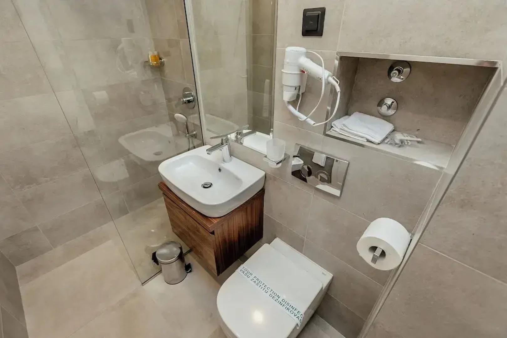 Conte Hotel & Restaurant