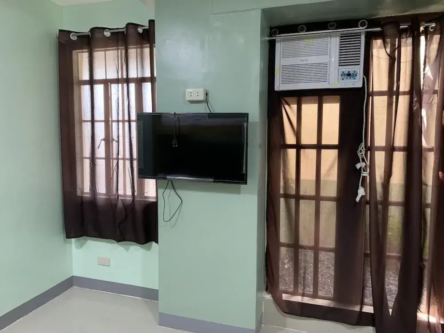 Beinte Singko de Marso Apartments