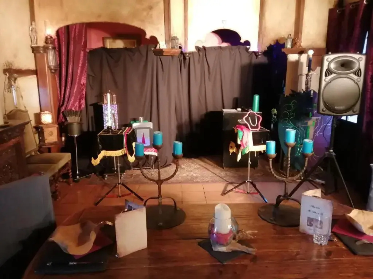 Suite Cardinale 40m2 chambre d' hôte du Mas Fabrègue