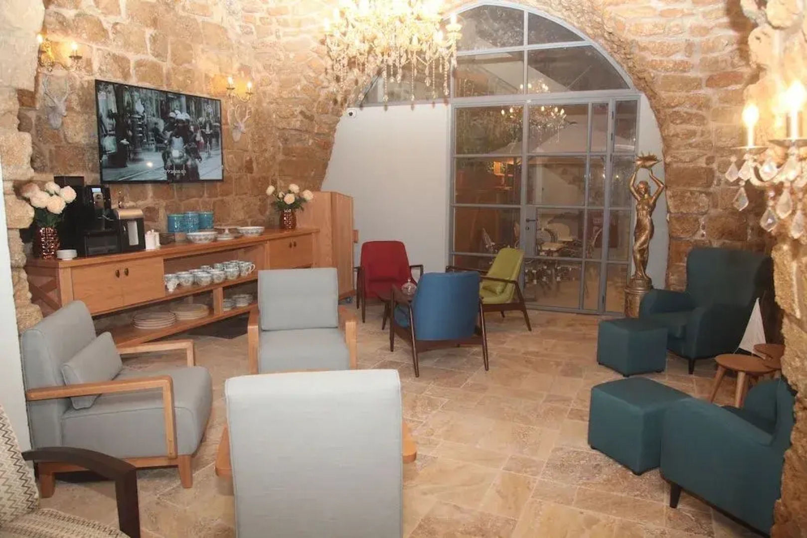 Zarqa Luxury Suites - Couples Only