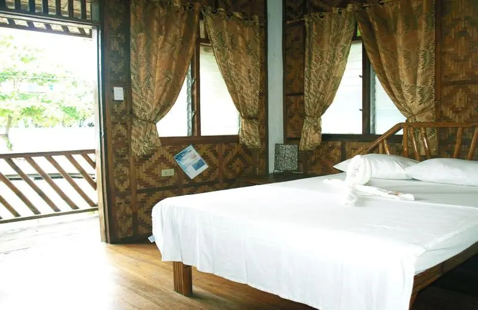 The Sharks Tail Dive Center