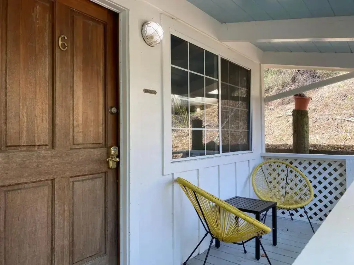 Smiley's Saloon & Hotel