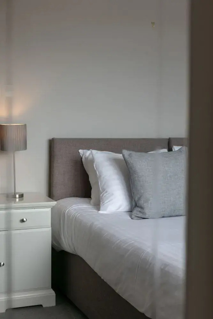 The Huntington - Donnini Apartments