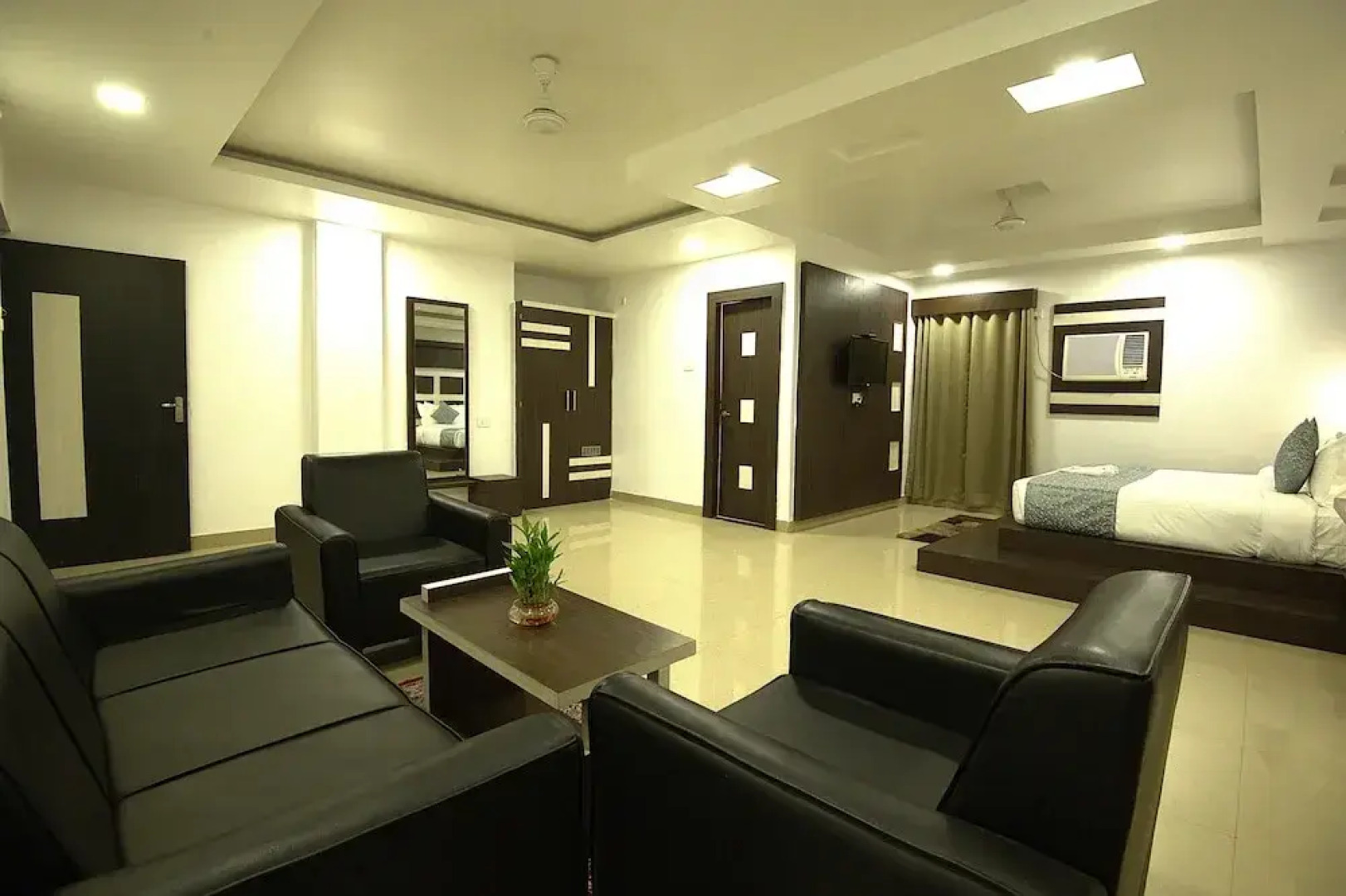 Biznotel by Pride Deoghar