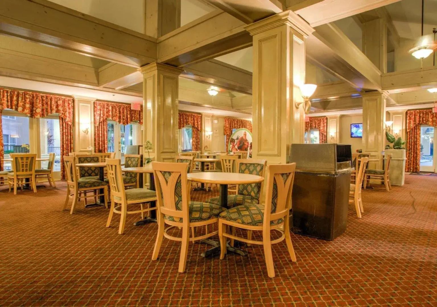 The Palms Hotel & Villas