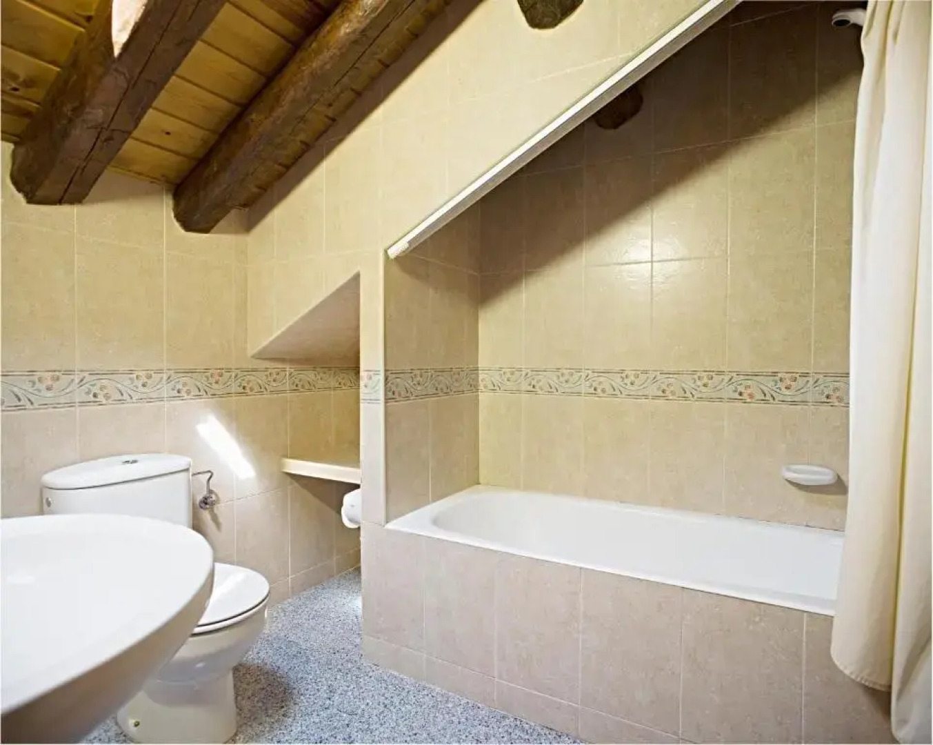 Apartamentos Casa Buisan