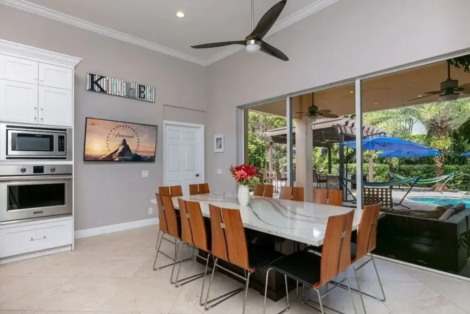 Plantation Acres Mansion 7 Bedroom Villa by Redawning