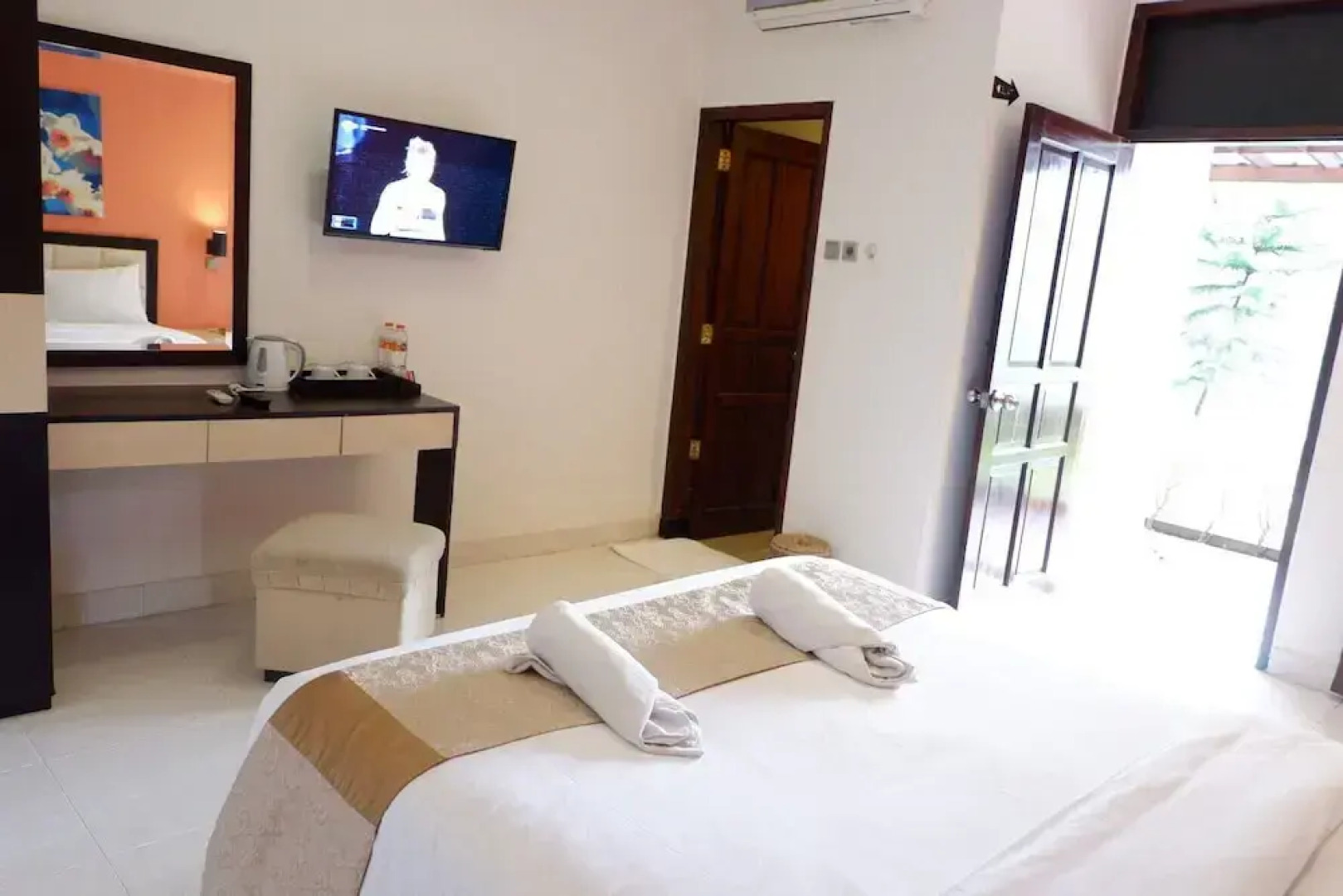 Ataya Hotel by Qinarya