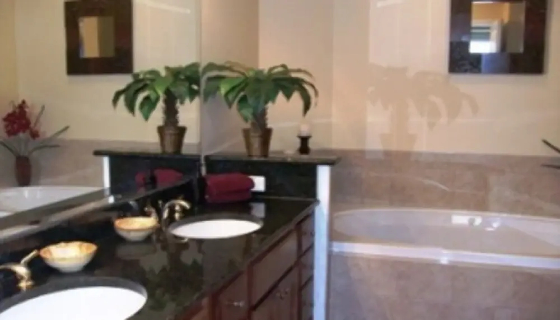 Gorgeous views - 3 BR 3 BA - Sanibel 304