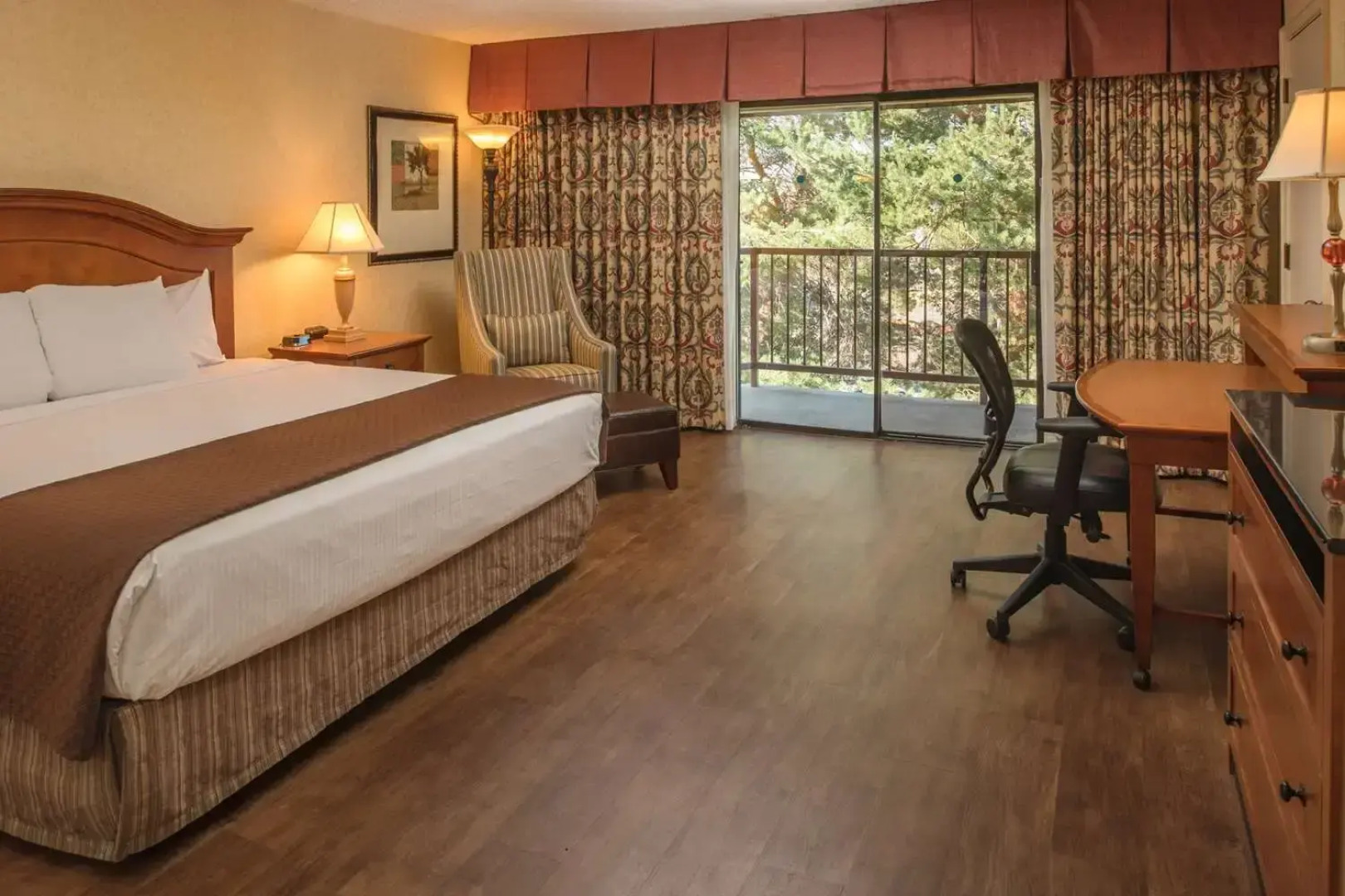 Red Lion Hotel Pasco Airport & Conference Center