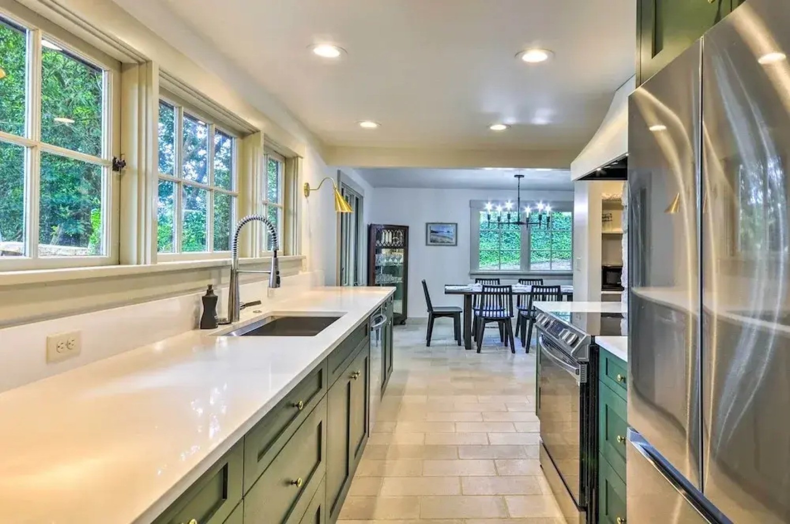 Peaceful + Elegant Cottage w/ Riverside View