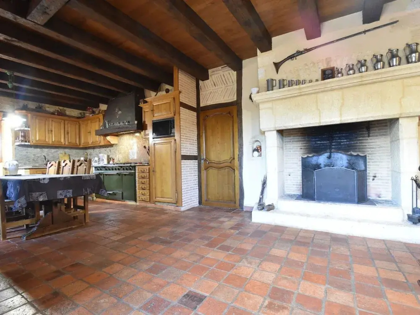 Beautiful Holiday Home with Heated Pool in Cazals France