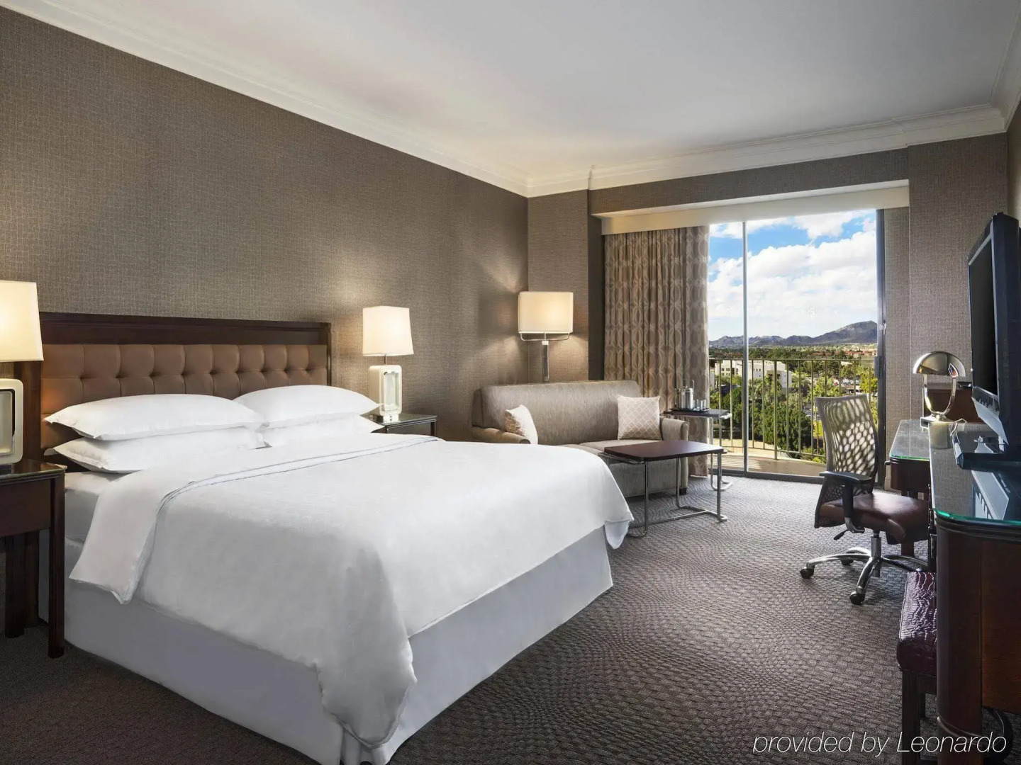 Sheraton Crescent Hotel