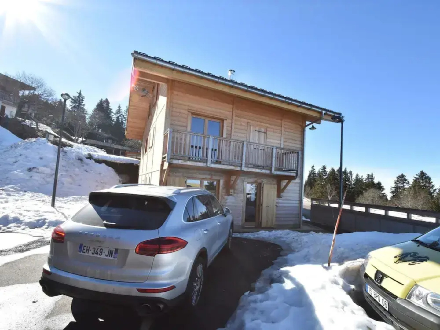 Splendid Chalet in Chamrousse With TV