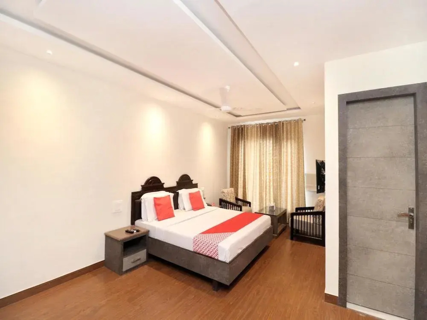 OYO 15890 Hotel Sunciti Extension