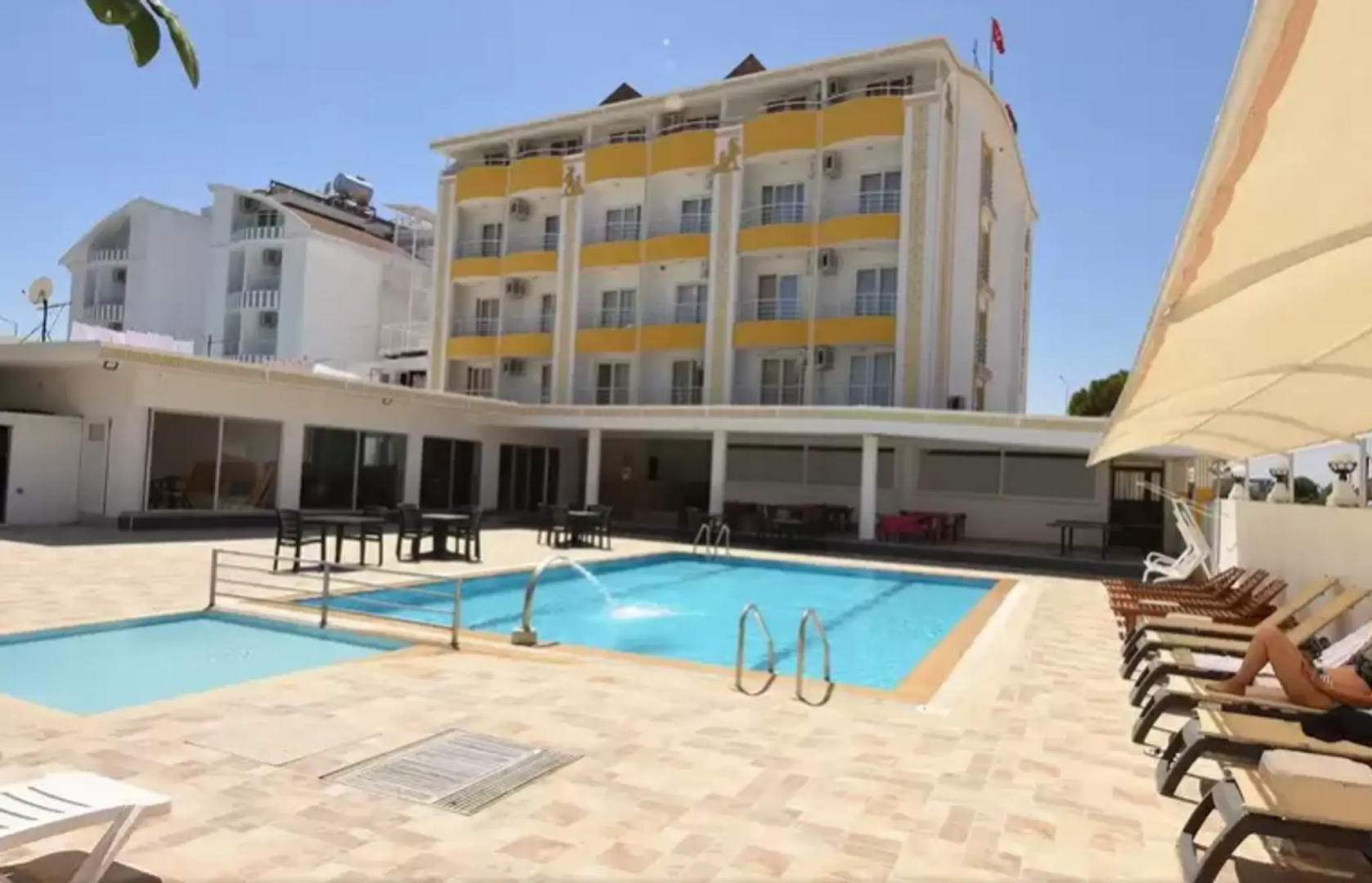 Demirci Hotel