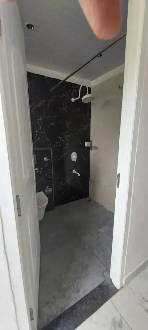 Citrus Prime Hill Queen Resort