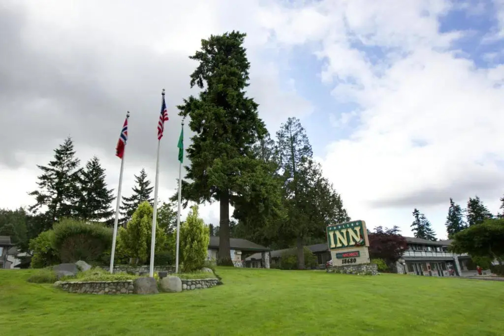 Poulsbo Inn & Suites
