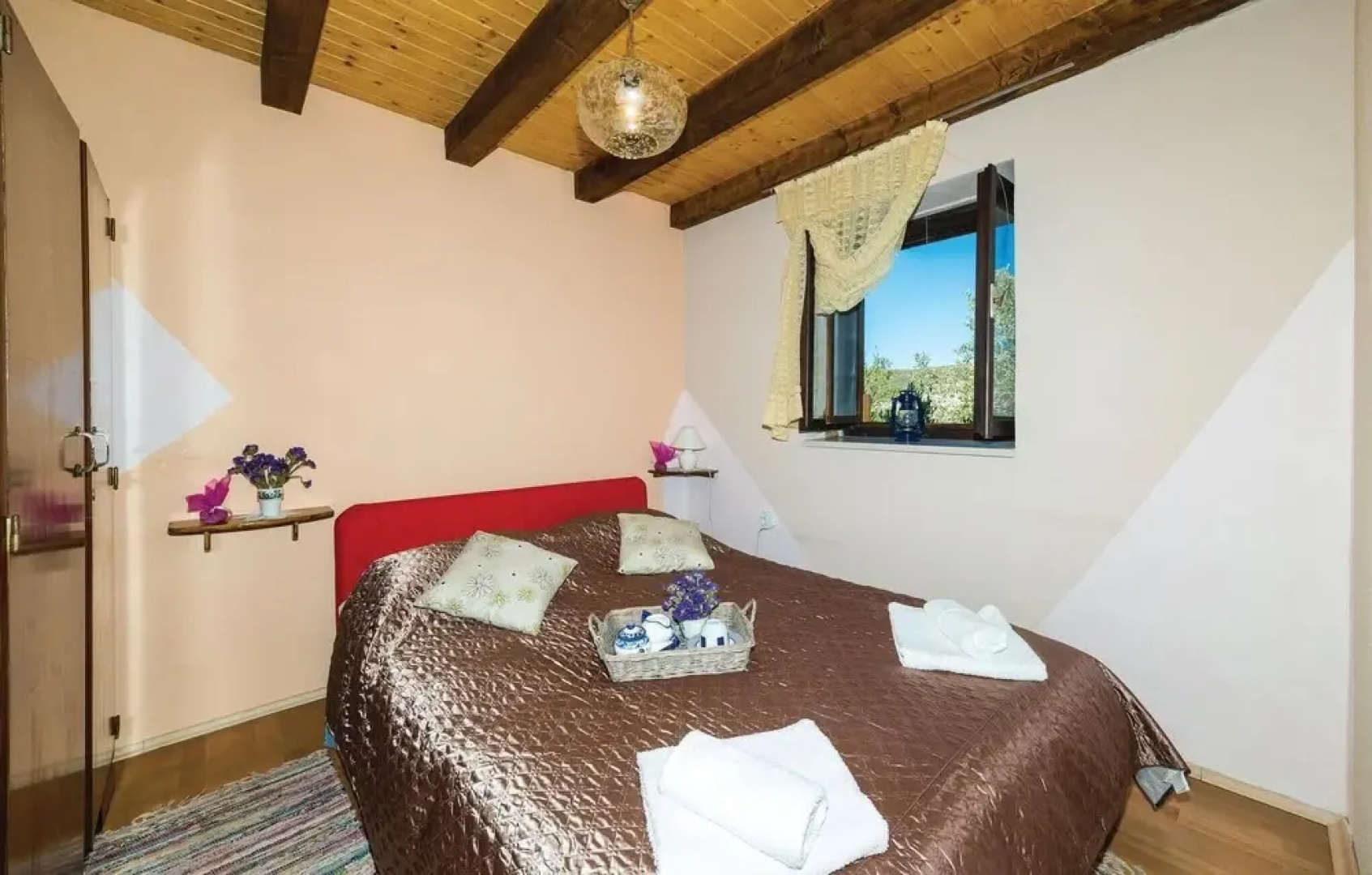 Beautiful Home in Drvenik Veliki With Wifi and 2 Bedrooms