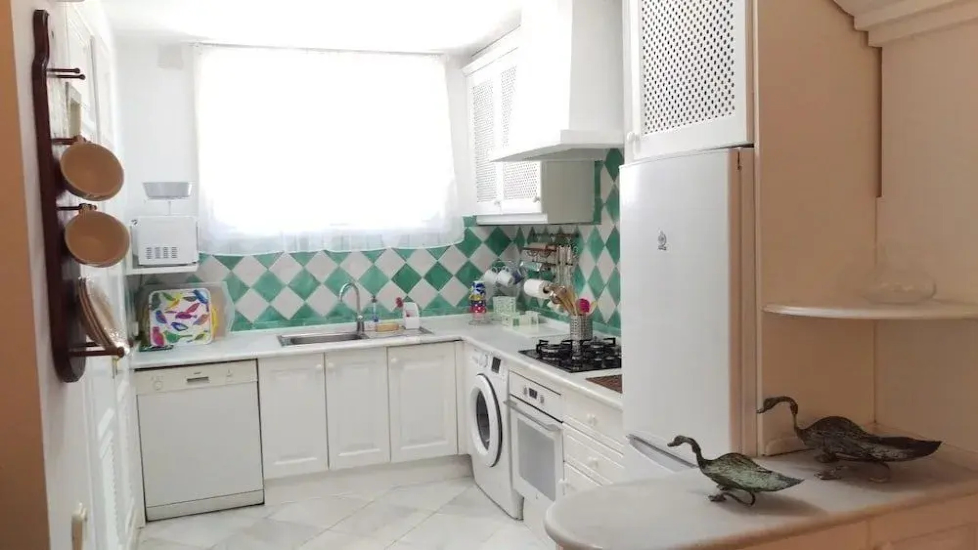 Spacious Family Benahavis Retreat