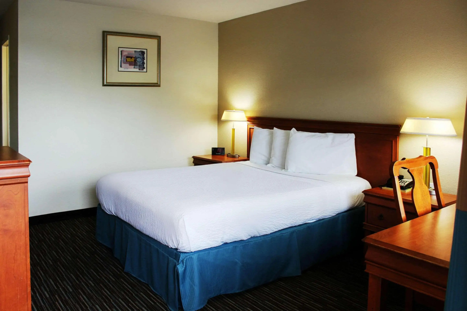 Rodeway Inn Near University-Gateway to Yosemite