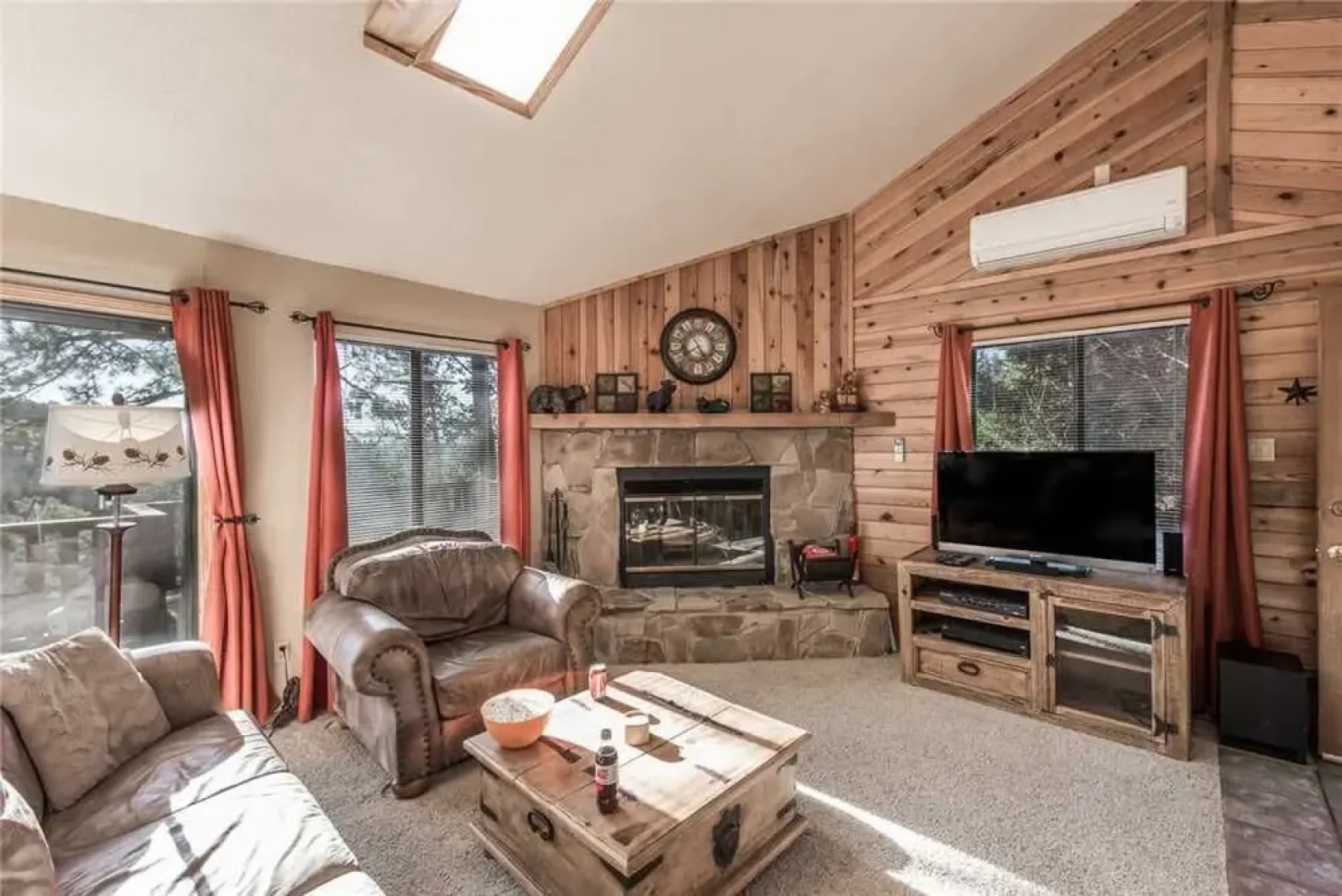 Rettigs Rustic Retreat - Three Bedroom Cabin