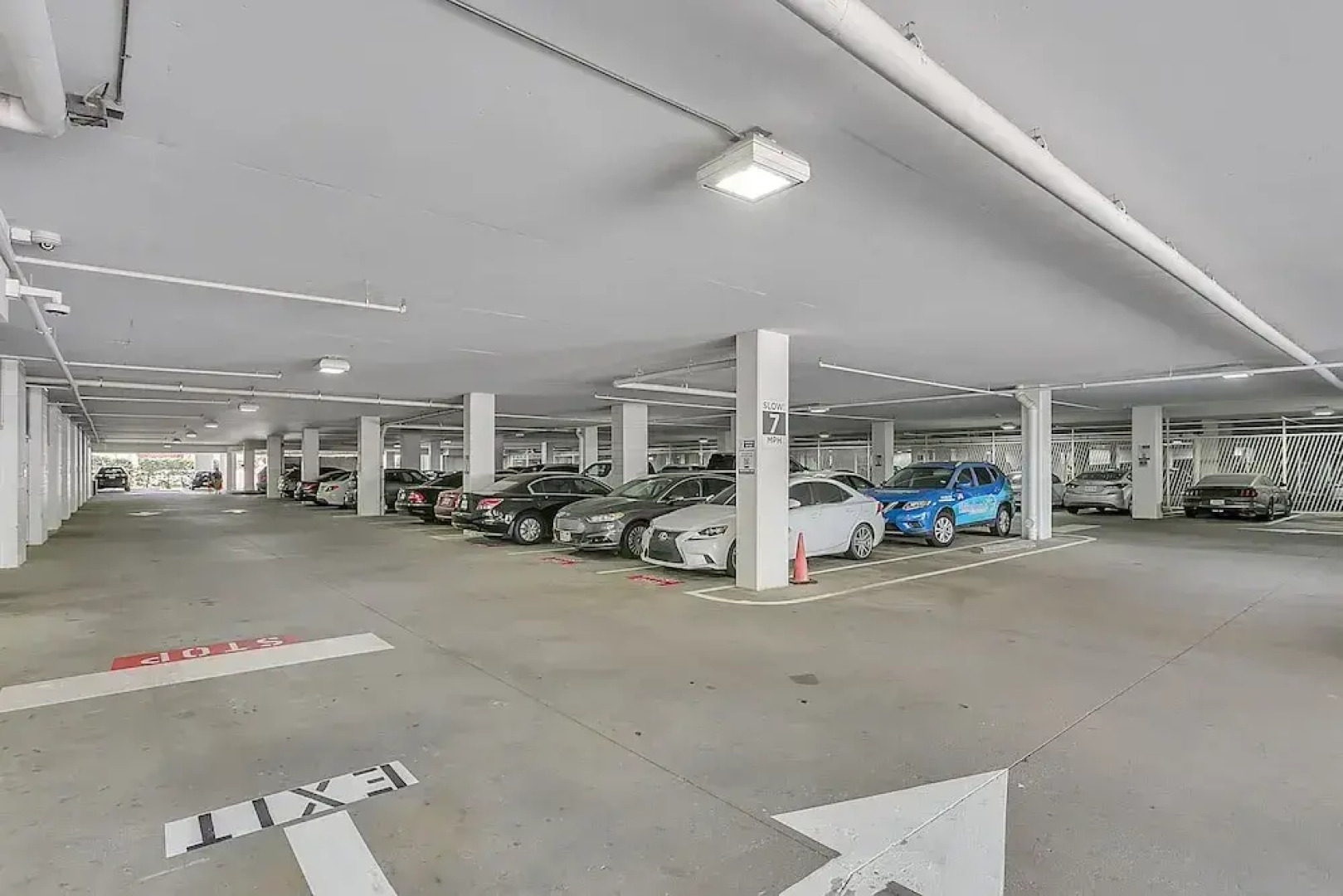 Cozy Condo Nature,park &lakeview 2 Bedroom Condo