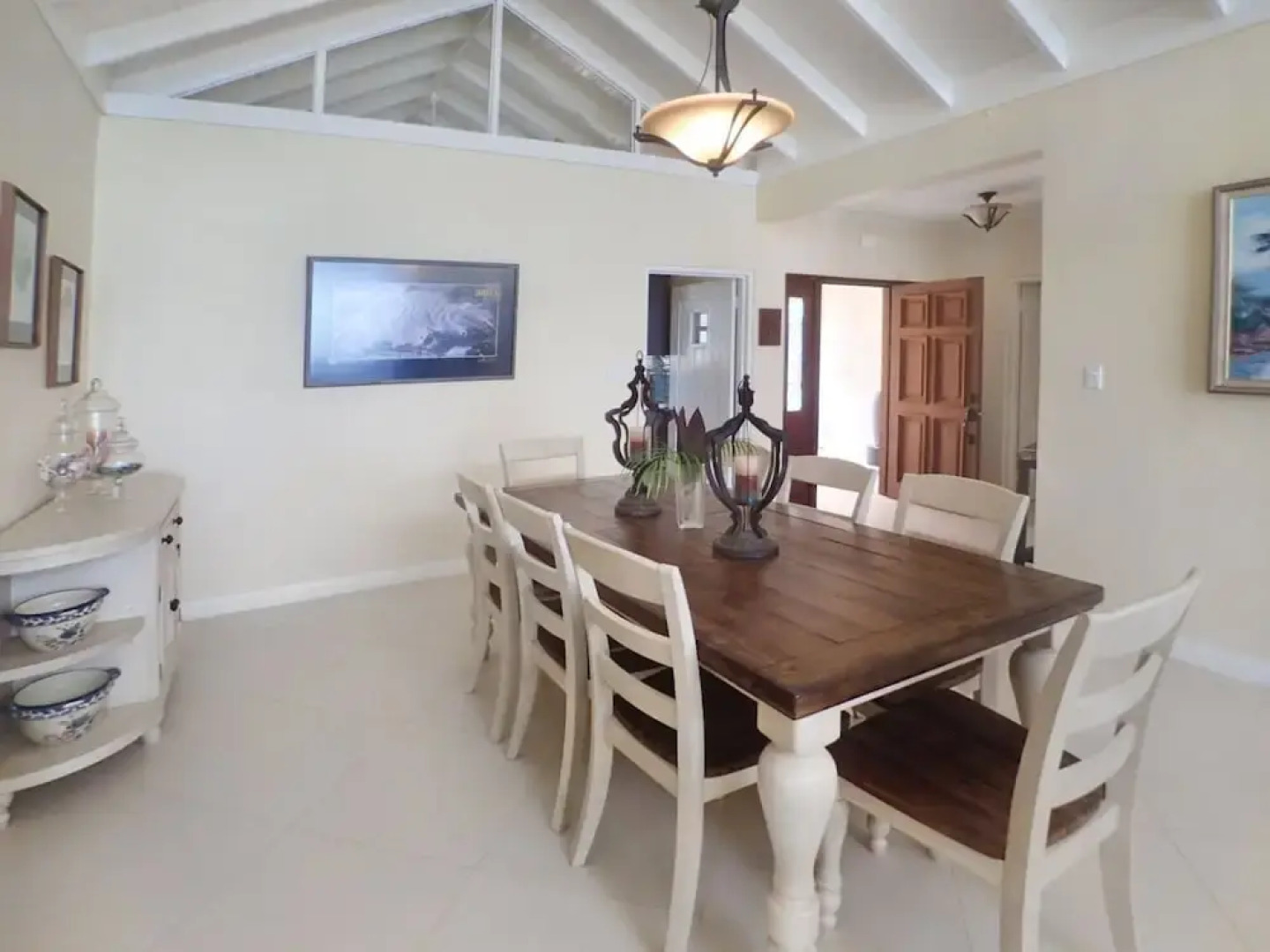 Je Suis Content, Silver Sands 3BR