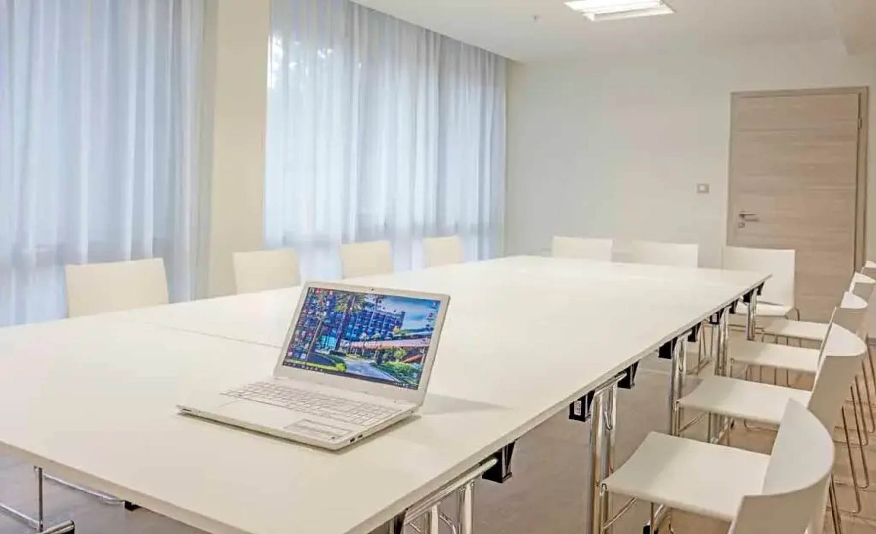 Palmon Bay Hotel & Spa