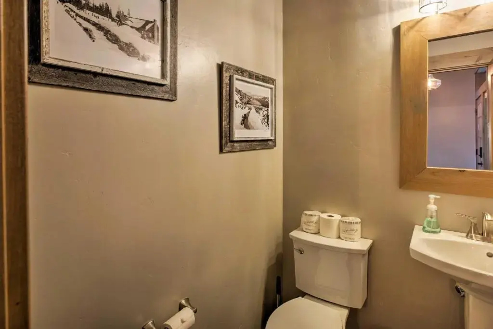 Saint Bernard - INCREDIBLE MOUNTAIN GETAWAY HOT TUB GAME ROOM GAS BBQ L2 EV CONNECTION TAHOE