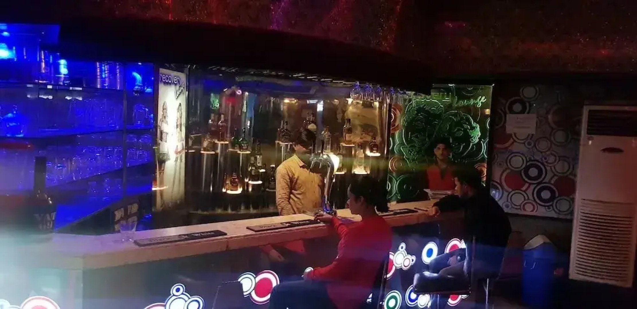 OYO Townhouse 651 Hotel Taksonz