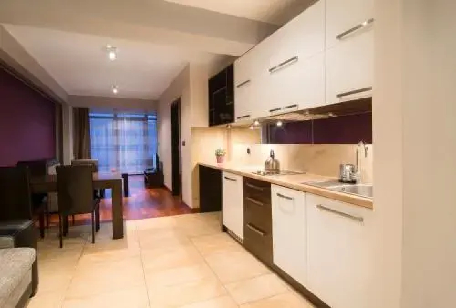 Apartament Czerwone Maki Tęczowe Wzgórze