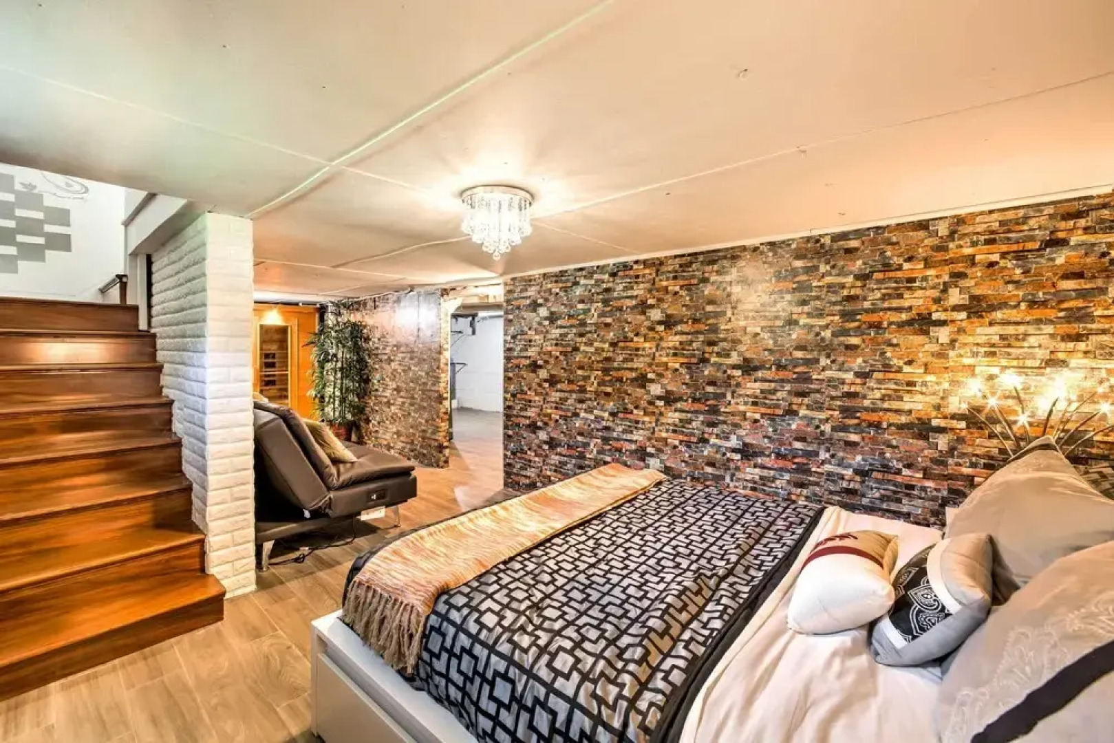 Spacious Retreat w/ Pool ~ 2 Mi to Hershey Park!