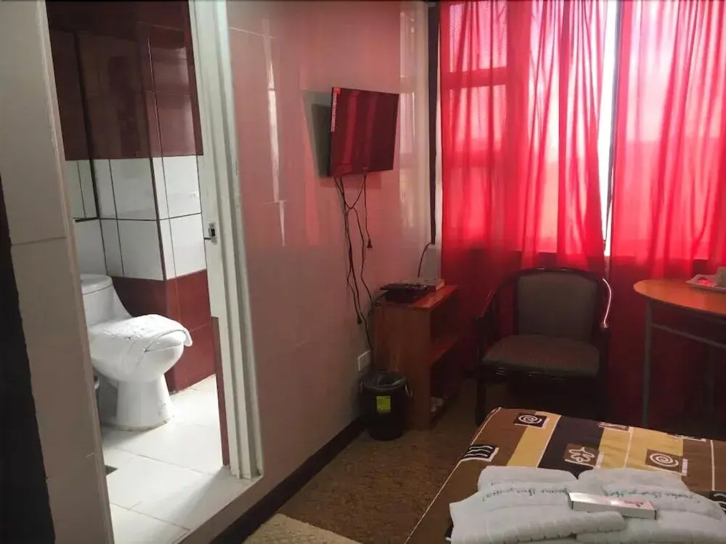 RK's Garden Breeze Hotel & Restaurant