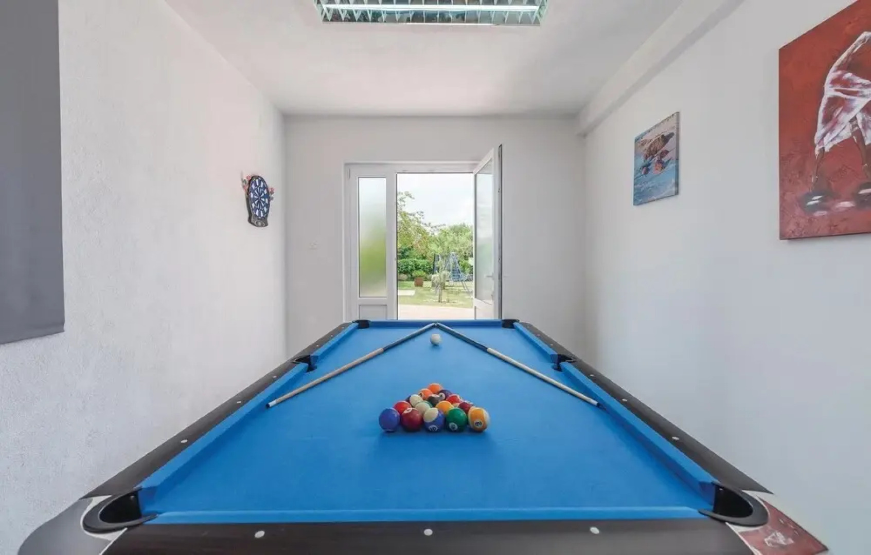 Amazing Home in Labin with WiFi, 7 Bedrooms & Hot Tub