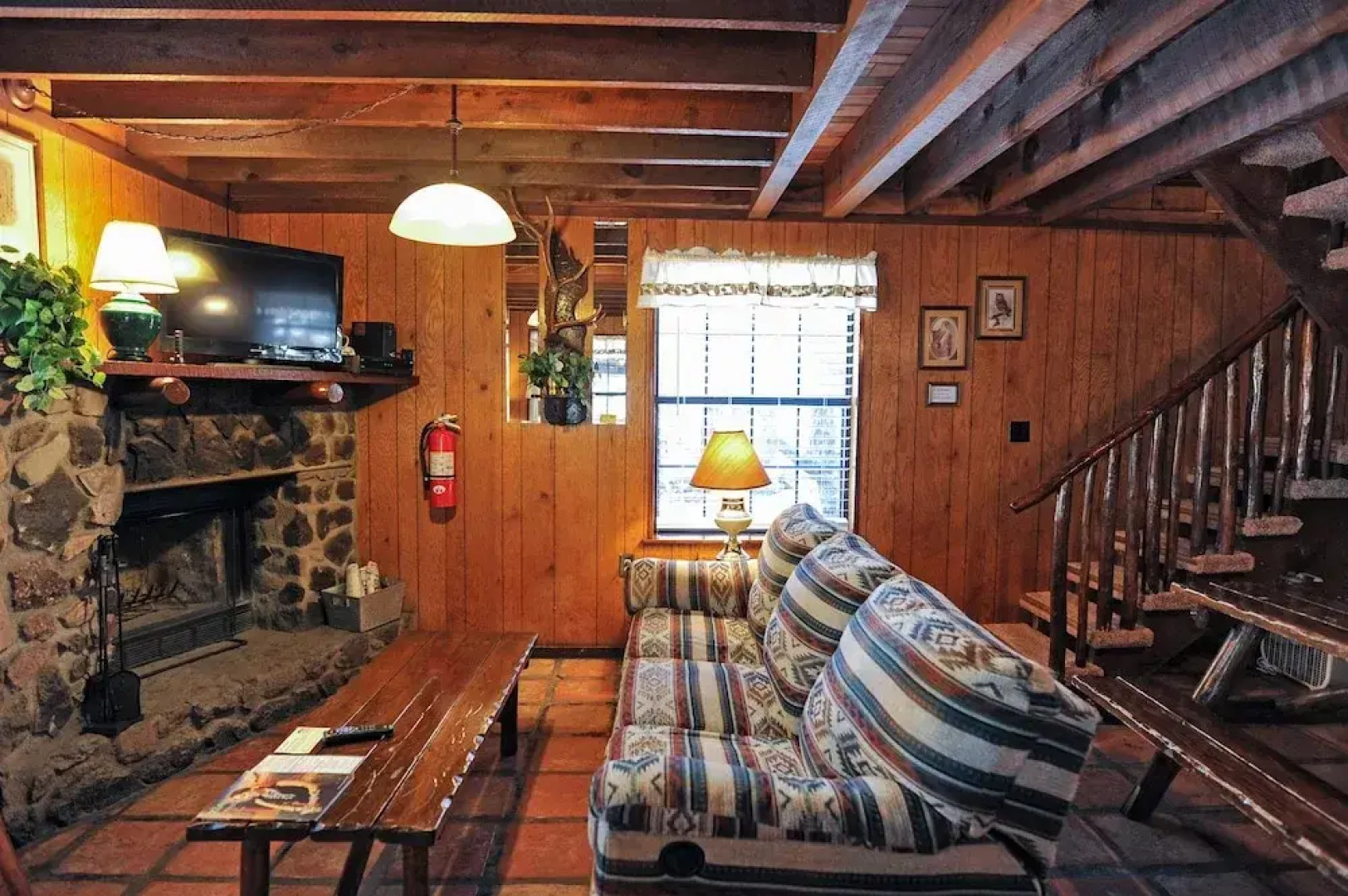 Bear Creek Motel And Cabins