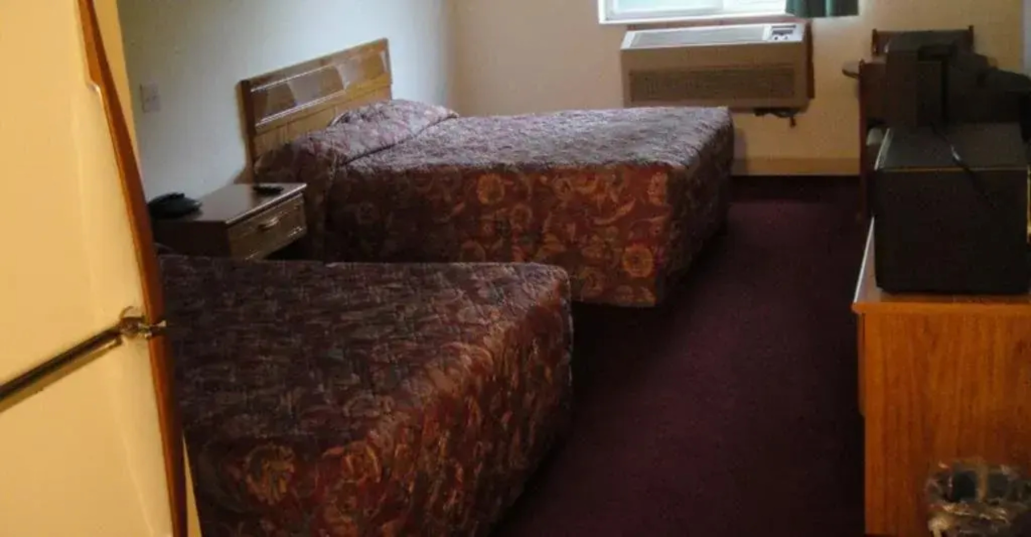 Villa Inn Motel Near Hwy 12 WI Capital O