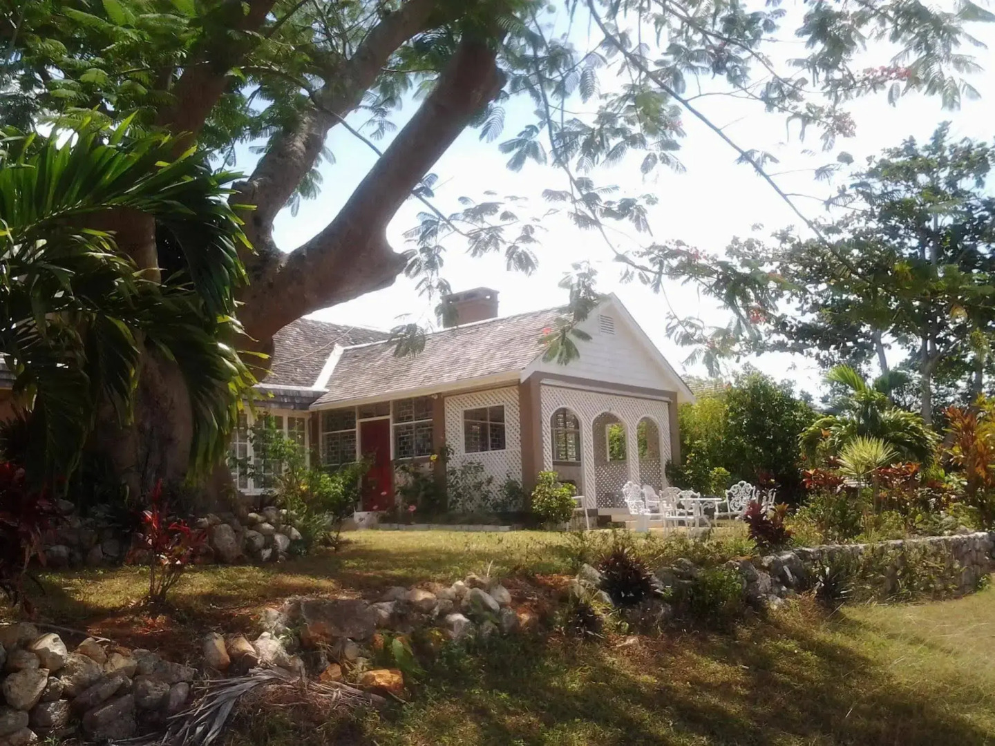 June Plum Bed and Breakfast