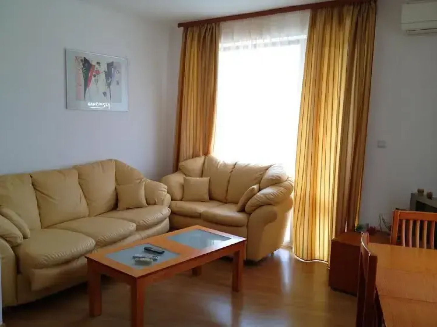 Nicol Apartment in Hermes Complex