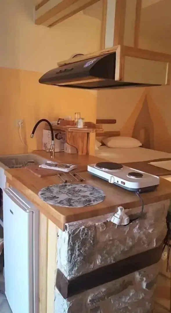 Victoria's Country Apartments