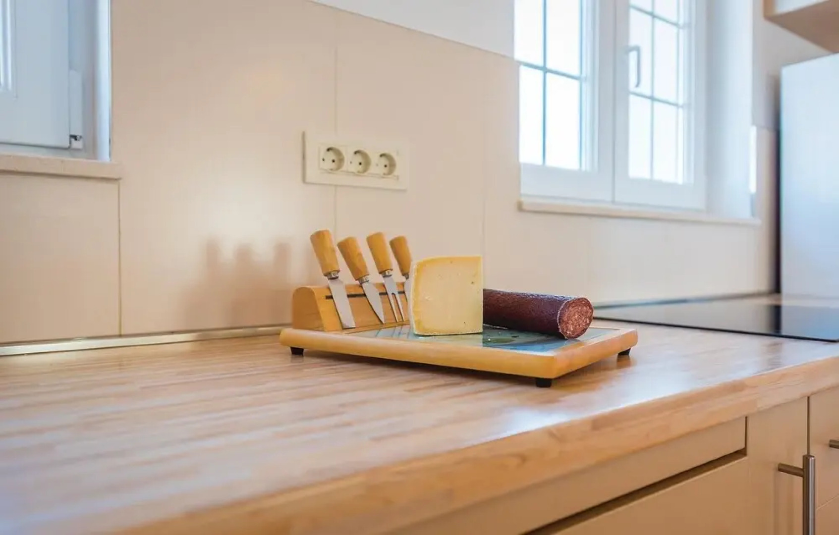 Stunning Home in Radonic With Wifi and 2 Bedrooms