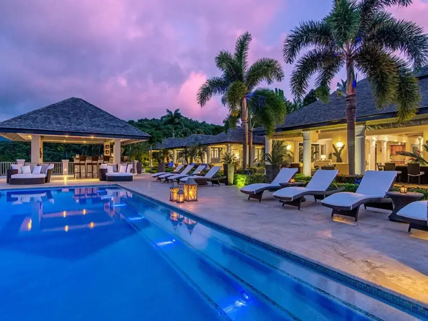 Sunny Vacation Villa 18