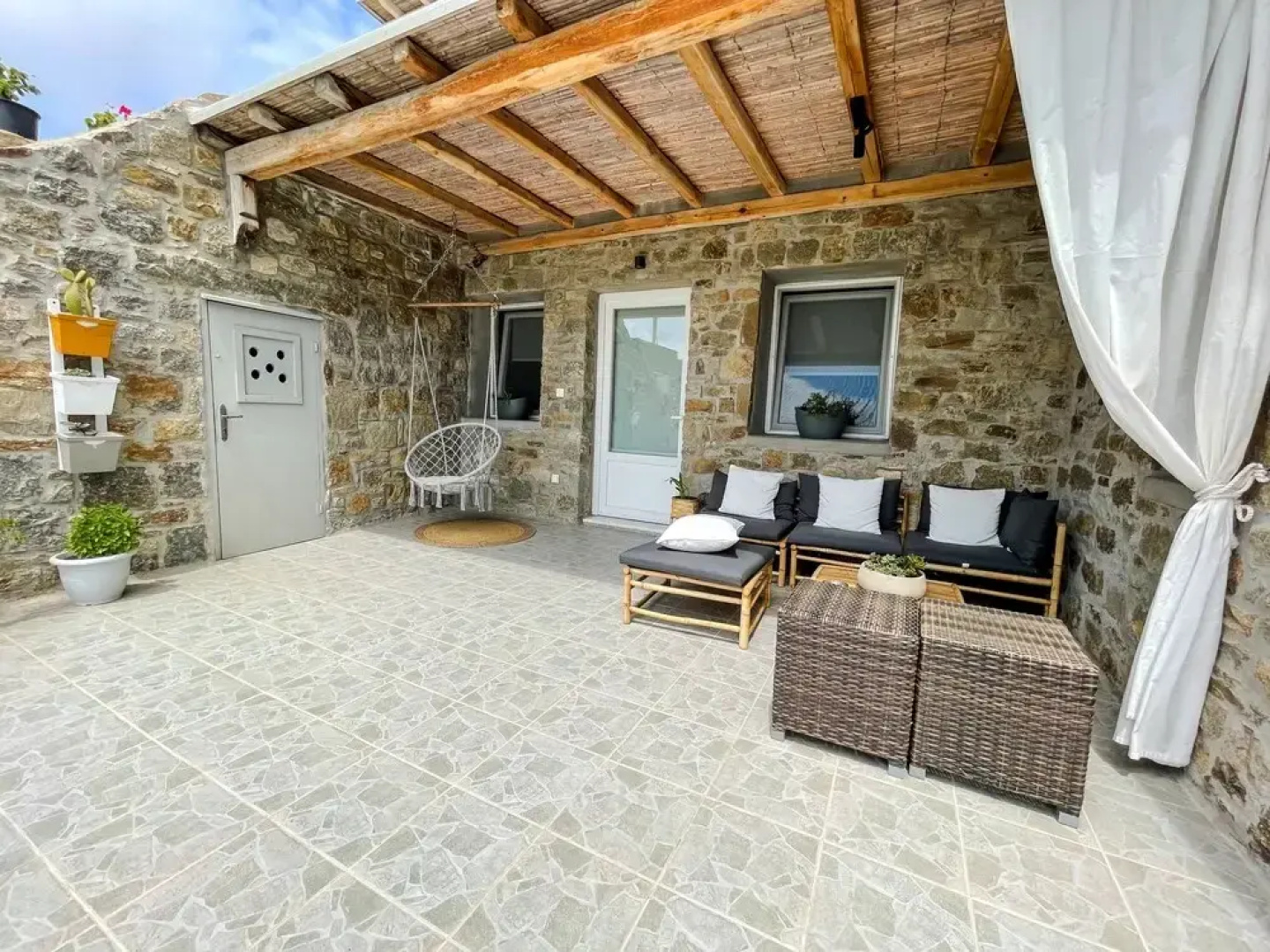 Mykonos Dot Apartments