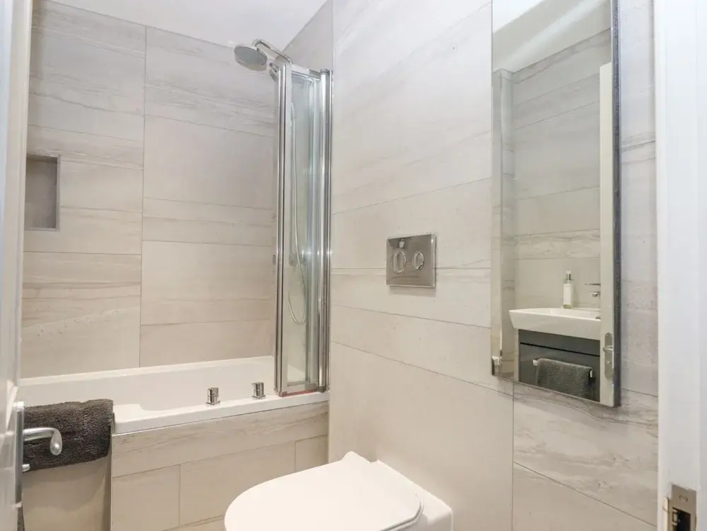 The Cottage on The Square