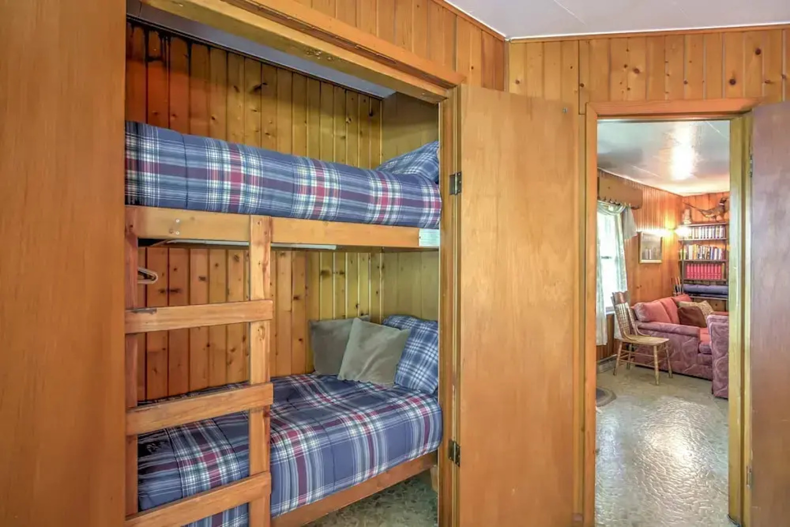 Walk to River! 'it's A Wonderful Life' Cottage