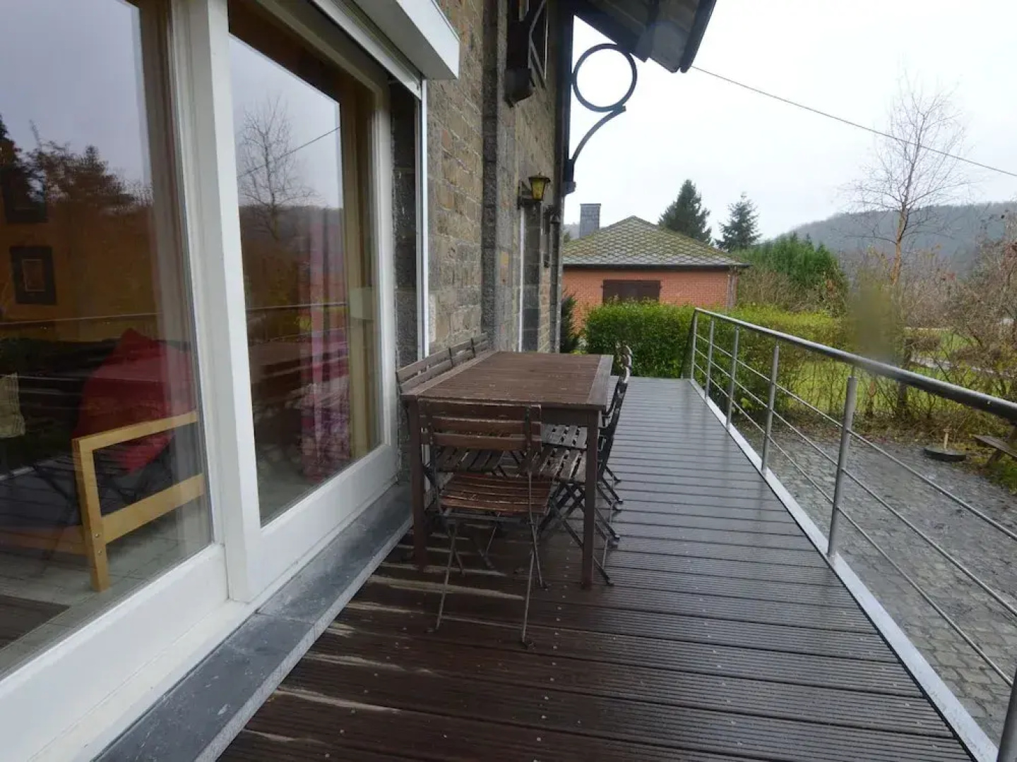 Modern Holiday Home in Yvoir With Garden